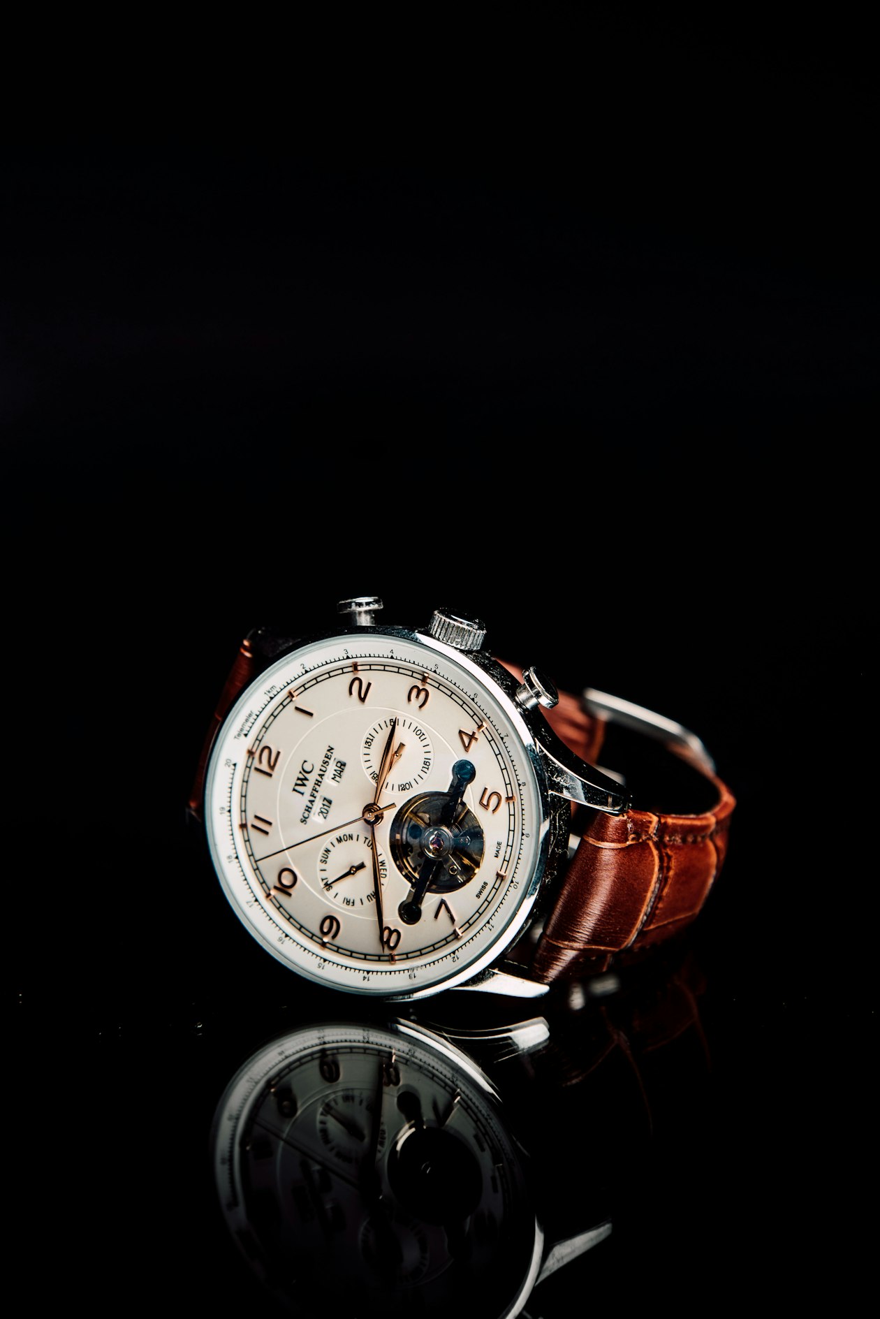 Detailaufnahme einer mechanischen Armbanduhr
