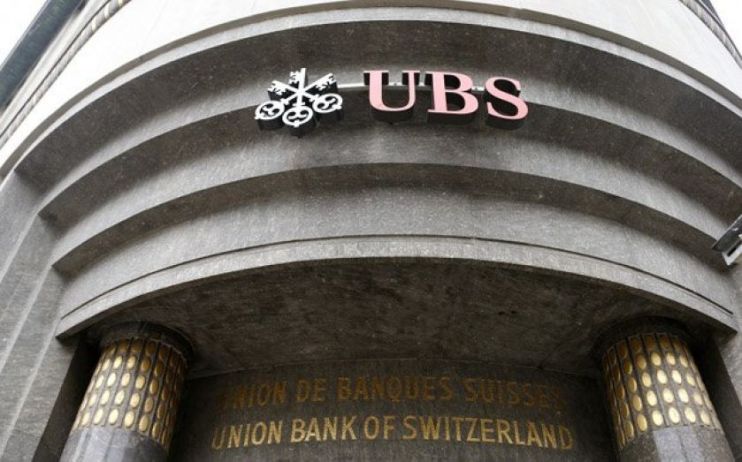 UBS will cut up to 500 jobs at its wealth management business as division co-head Iqbal Khan looks to tackle flagging profit at the bank.
