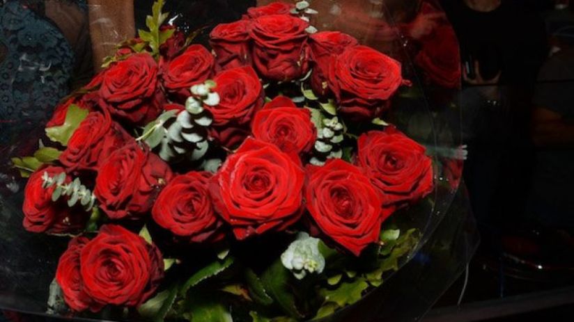 Last minute Valentine's Day flowers are now roughly four per cent more expensive than they were last year, according to inflation data from the Office for National Statistics.