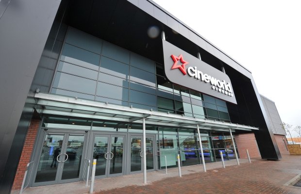 cineworld moderna coronavirus vaccine