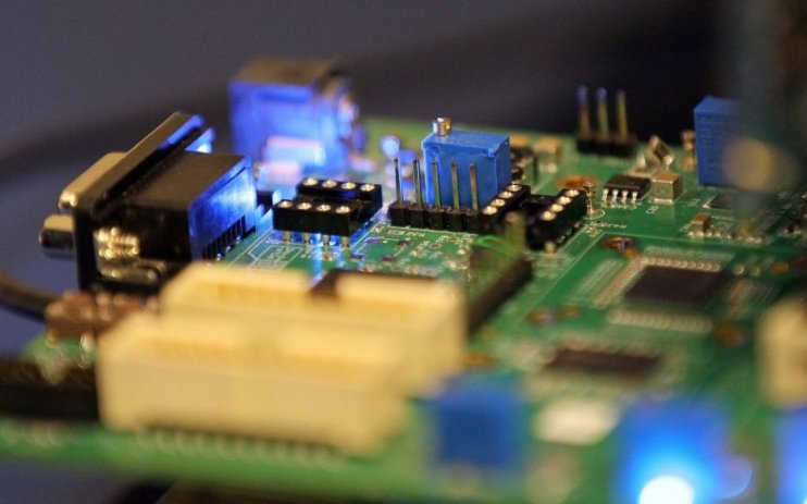 Cambridge-headquartered chip designer Arm is targeting a valuation of up to $52bn (&pound;41bn) in its upcoming initial public offering (IPO) in New York, the company said today.