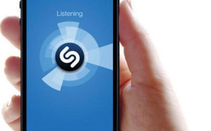 A founder of Shazam has said businesses must deploy AI in online shopping, or risk losing out to the likes of Amazon.