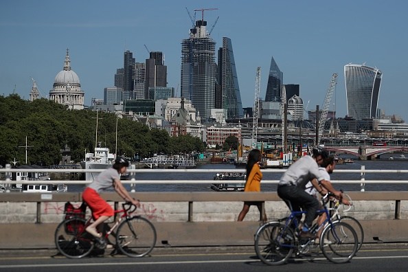 Foreign workers are increasingly put off applying for jobs in Canada and UK finance, jobs site indeed said.