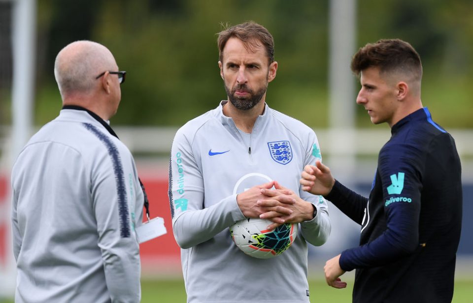 BURTON-UPON-TRENT, ENGLAND - SEPTEMBER 02: England Manager Gareth Southgate stands with Mason Mount during an England Media Access day at St Georges Park on September 02, 2019 in Burton-upon-Trent, England. (Photo by Michael Regan/Getty Images)