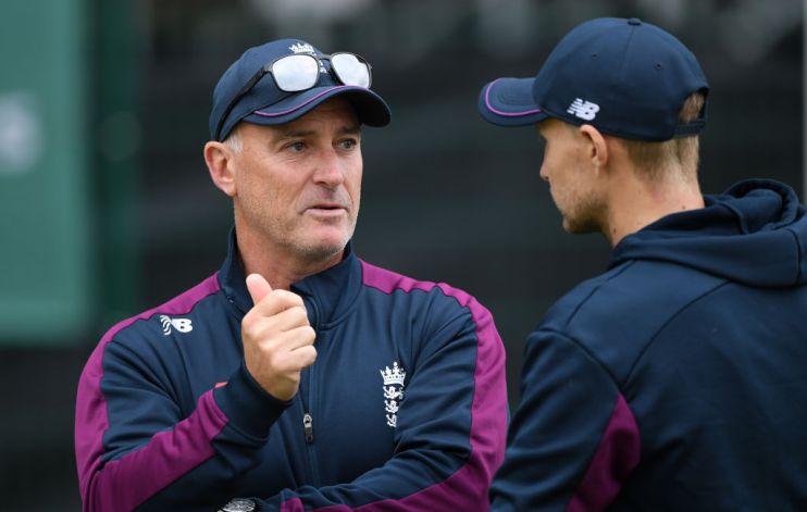 MANCHESTER, ENGLAND - SEPTEMBER 03: England captain Joe Root chats with batting coach Graham Thorpe during England nets ahead of the 4th Test match at Emirates Old Trafford on September 03, 2019 in Manchester, England. (Photo by Stu Forster/Getty Images)