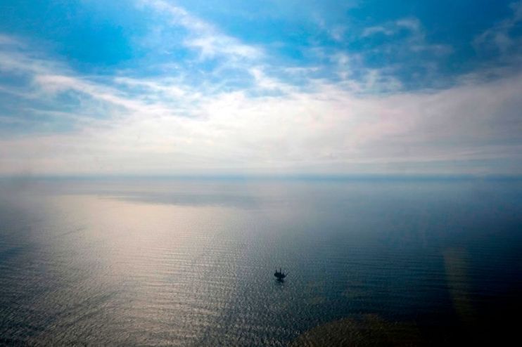 Oil industry to spend &pound;15bn on North Sea decommissioning