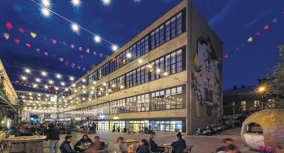 Fabrika