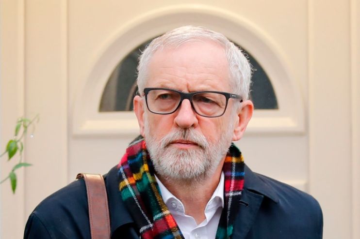 Corbyn to vote down Brexit bill