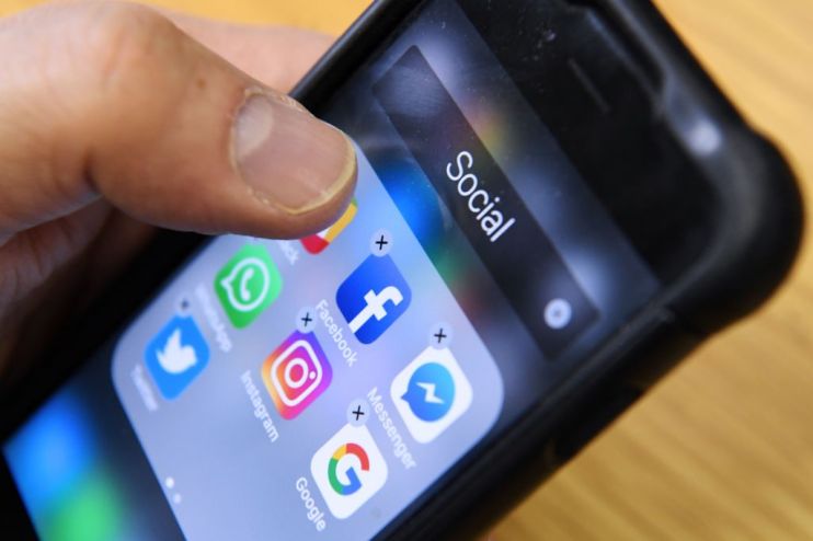 RUSSIA-US-BRITAIN-INTERNET-FACEBOOK