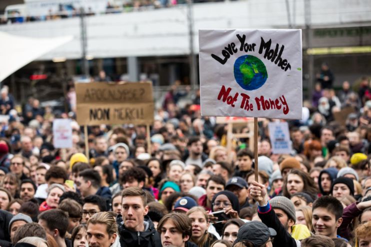 Charity network Citizens Advice has issued a warning to the government saying that it risks fatally undermining the country&rsquo;s ability to achieve net zero by 2050 unless it puts the public at the heart of the process.