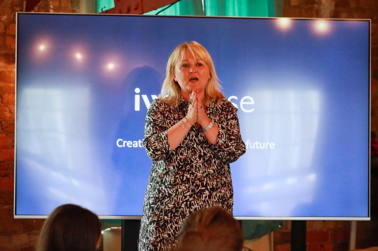 Elke Edwards, Ivy House