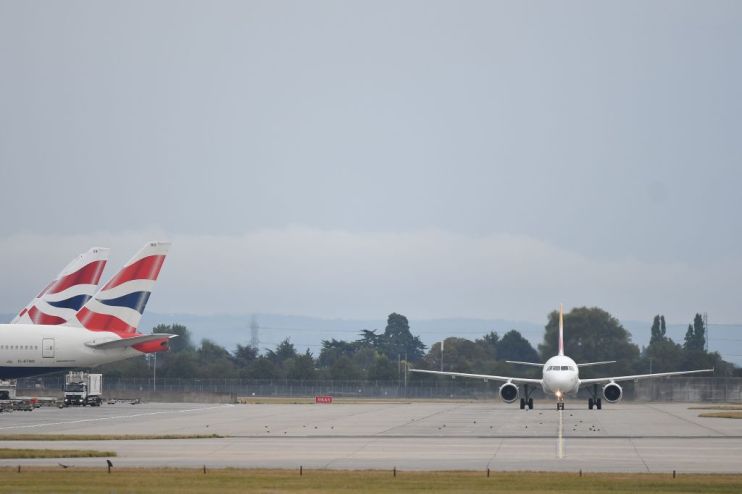 Suspected case of coronavirus on flight landing at Heathrow