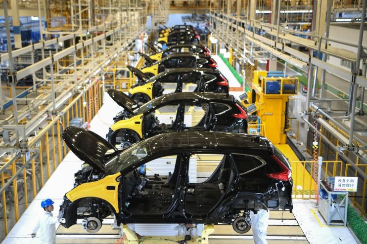 Chinese sales of passenger cars collapsed 92 per cent on an annual basis in the first 16 days of February as the coronavirus outbreak halted business output across the country.