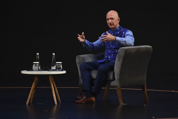 INDIA-E-COMMERCE-AMAZON-BEZOS