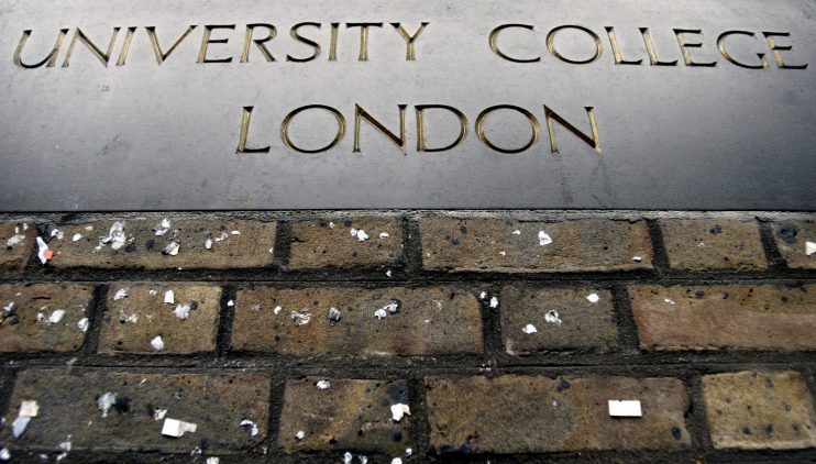 Blair Faces Mounting Revolt in Top-Up Fees Row