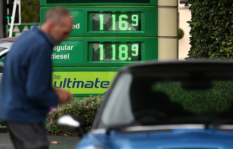 Falling UK fuel pump prices put downward pressure on the inflation rate in April