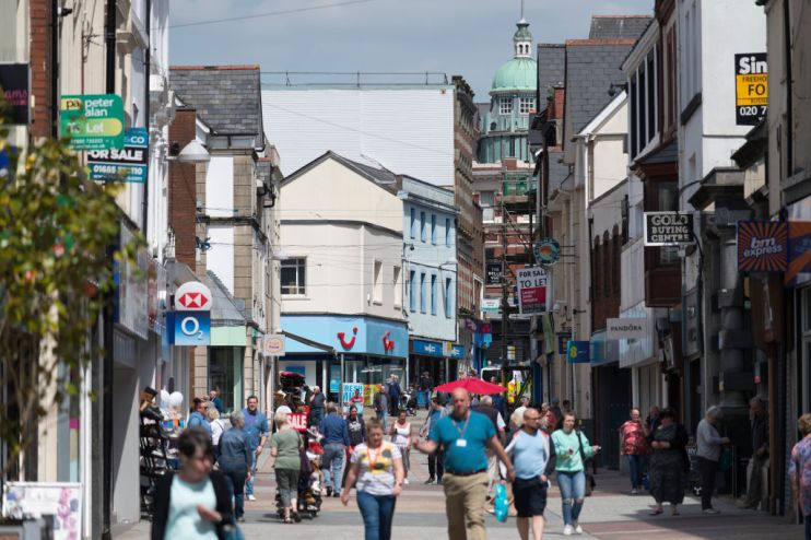 Labour has promised to replace business rates with a system of &ldquo;business property taxation&rdquo; in a bid to level the playing field between high street businesses and online retailers.