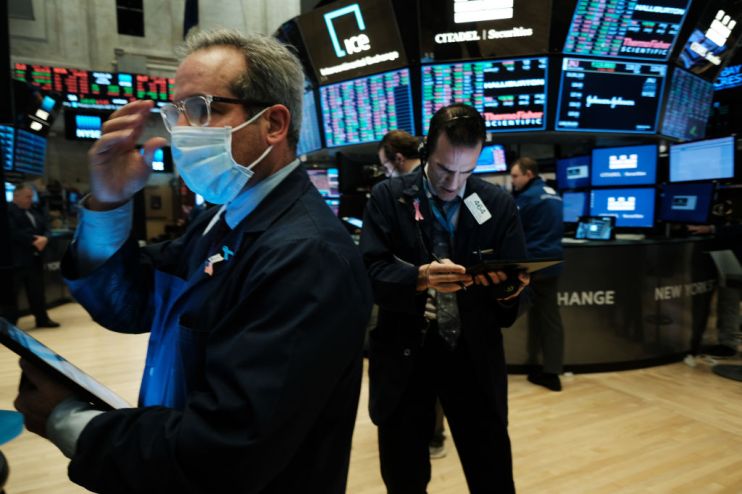 US stocks fall as coronavirus fears return