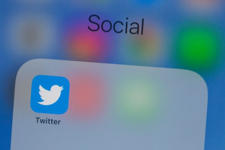 US-IT-LIFESTYLE-RELIGION-TWITTER