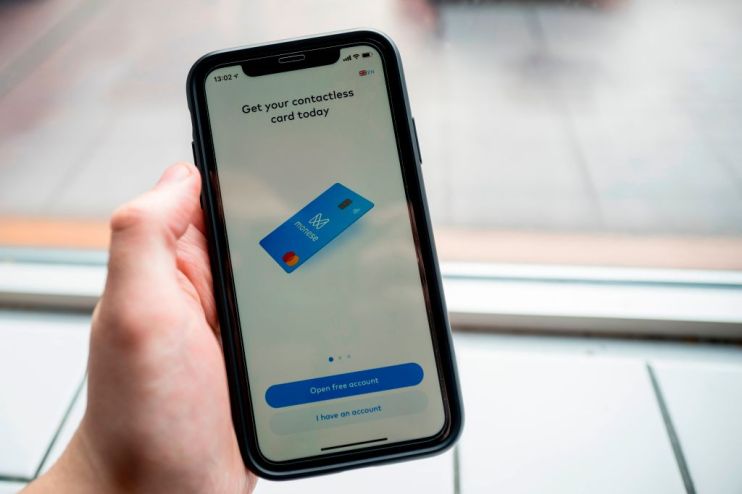 BRITIN-IT-BANKING-MOBILE-BUSINESS-MONESE