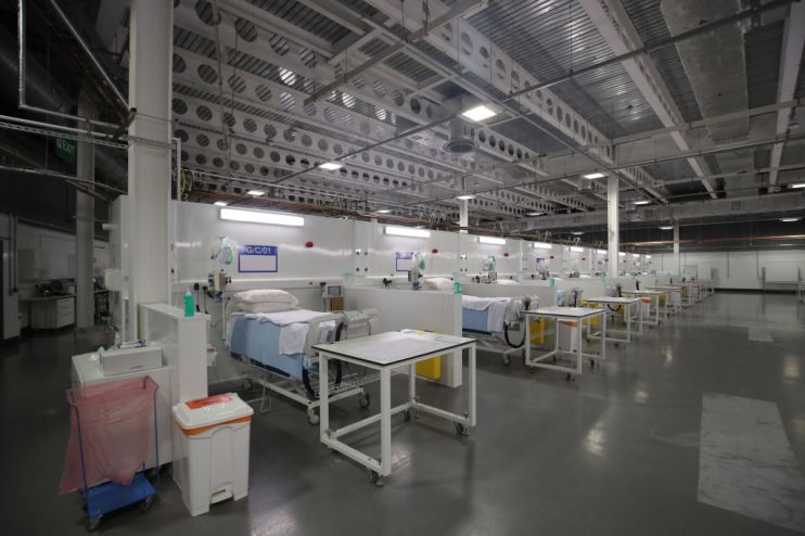 UK hospital coronavirus deaths rise 684 to 19,506
