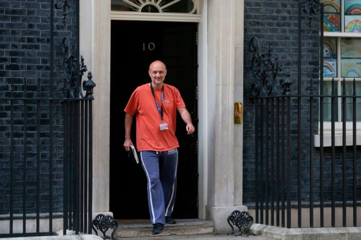 BRITAIN-HEALTH-VIRUS-CUMMINGS-POLITICS
