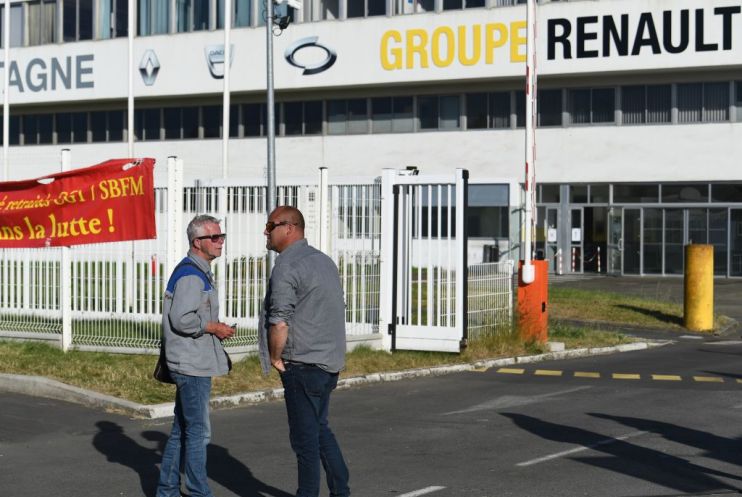 FRANCE-INDUSTRY-ECONOMY-AUTO-RENAULT-DEMO