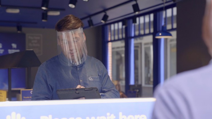 O2 stores reopening with virtual queuing