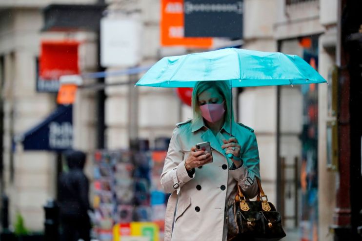 BRITAIN-HEALTH-VIRUS-RETAIL