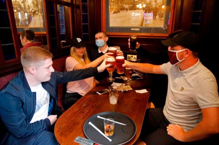 BRITAIN-HEALTH-VIRUS-PUBS