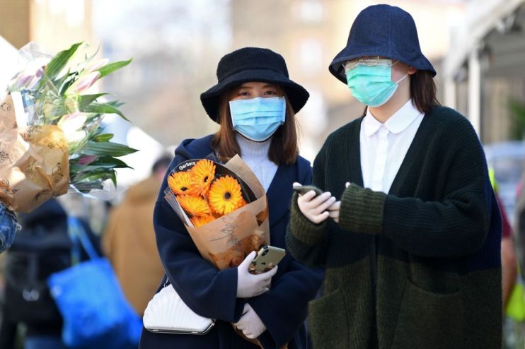 BRITAIN-HEALTH-VIRUS-RETAIL-FLOWERS