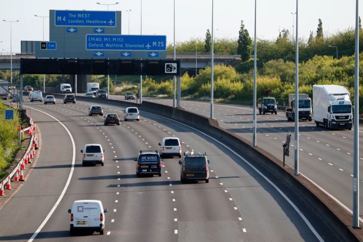 BRITAIN-HEALTH-VIRUS-TRANSPORT