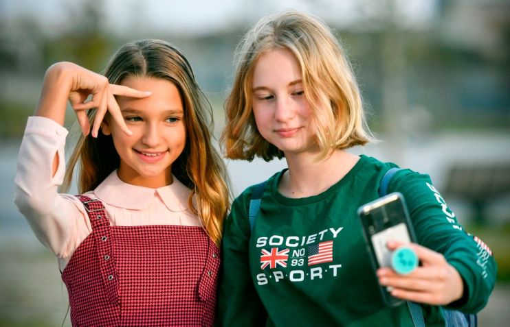 DOUNIAMAG-RUSSIA-INTERNET-CHILDREN-LIFESTYLE