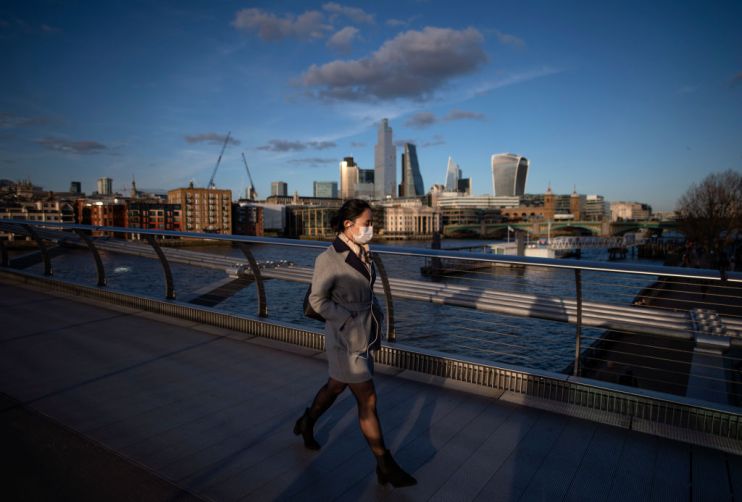FTSE 100 falls as Covid cases rise and US stimulus talks drag on
