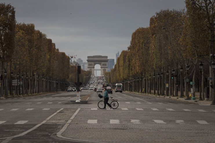 Friday In Paris As Second Covid-19 Lockdown Extended