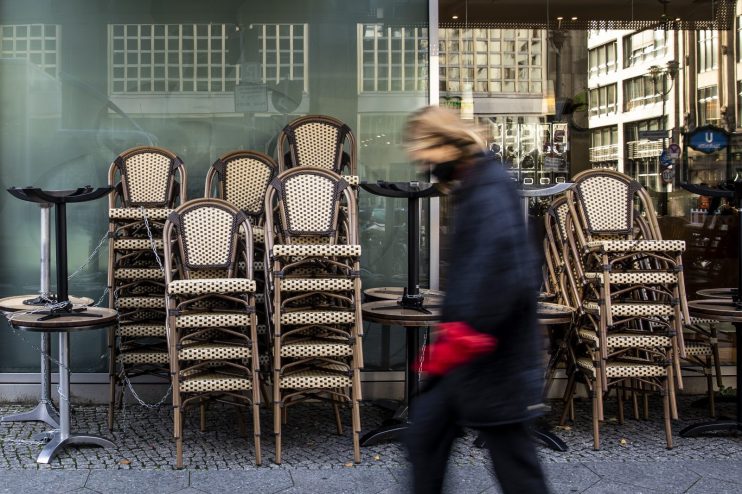Eurozone economic confidence slides amid soaring Covid cases