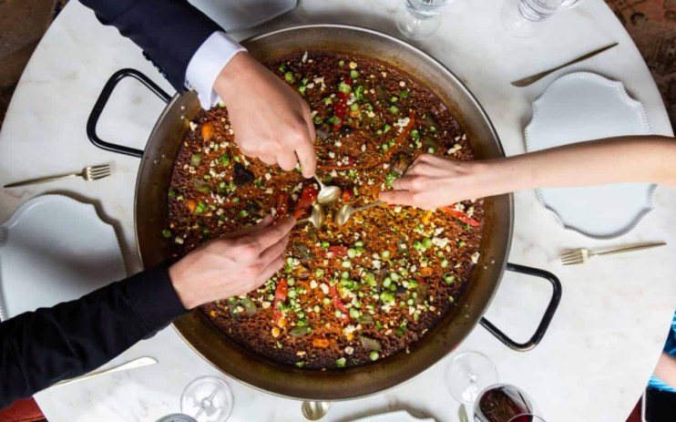 An Arros QD DIY Paella Kit home delivery