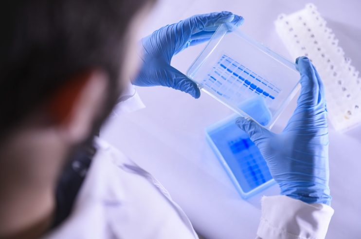 The Technological Vaccine Center of the Federal University of Minas Gerais is Testing a Vaccine against the Coronavirus (COVID - 19) and also Testing Diagnosis Kits