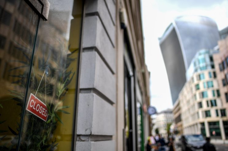 FTSE 100 slips as no-deal Brexit comes into focus