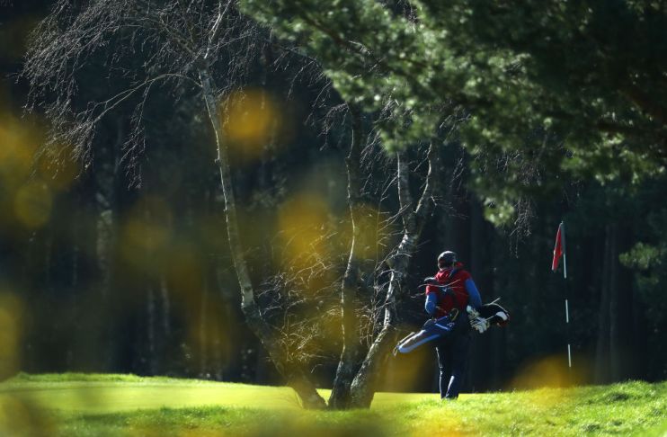Golf Clubs Remain Open in the UK during Coronavirus Pandemic