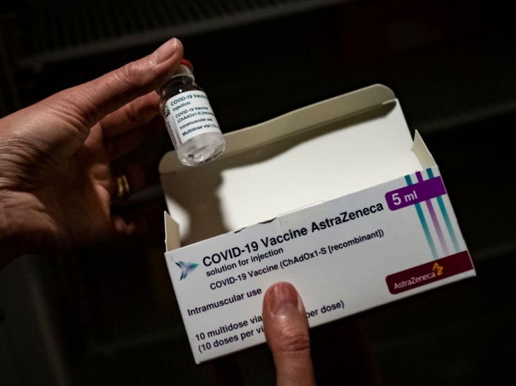 Ministers want Premier League footballers to helpm address hesitancy about the vaccine among under-30s