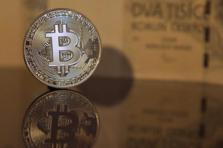 Bitcoin reflection - image by Miloslav Hamř&iacute;k from Pixabay