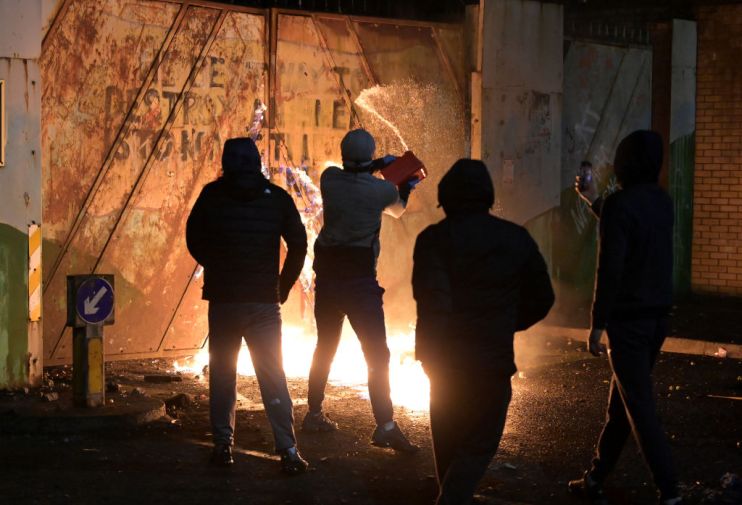 Police Attacked Near Belfast Peace Line During Loyalist Protests