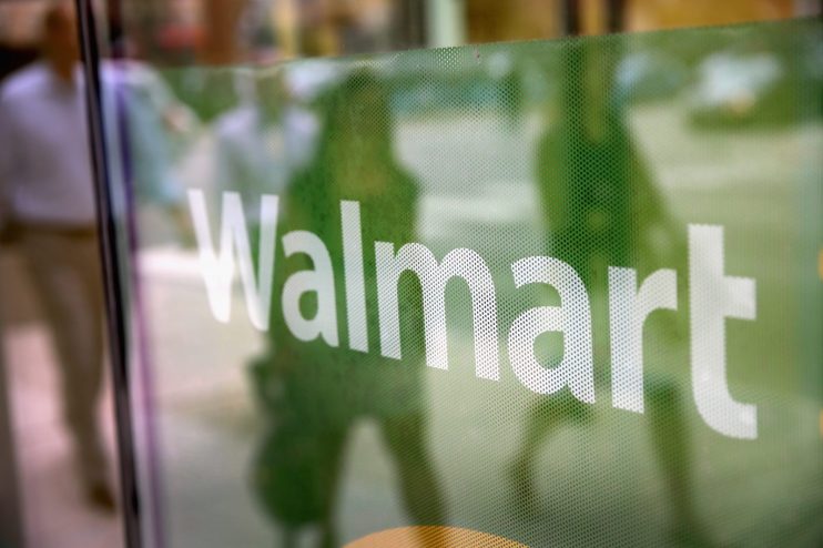 Wal-Mart Lowers Earnings Estimate After Weak Second Quarter