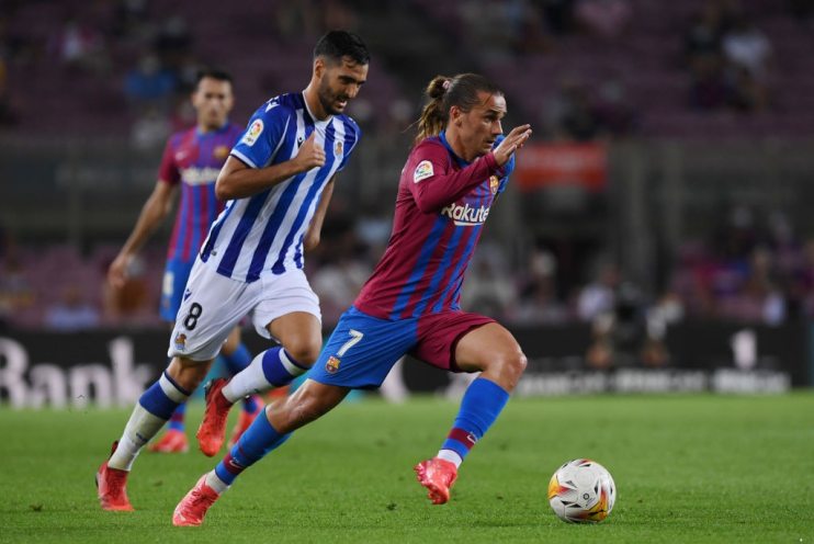 Barcelona have taken out a low-interest &pound;468m loan to help stabilise a club in &pound;1.15bn of debt