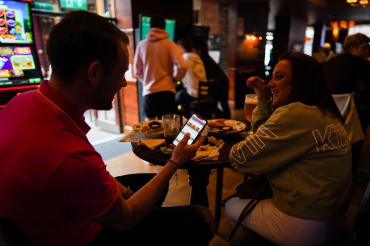 UK Pubs And Restaurants Reopen After Coronavirus Lockdown