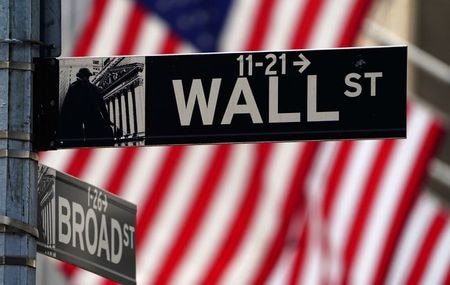 JP Morgan tops estimates whilst Morgan Stanley misses the mark for the quarter