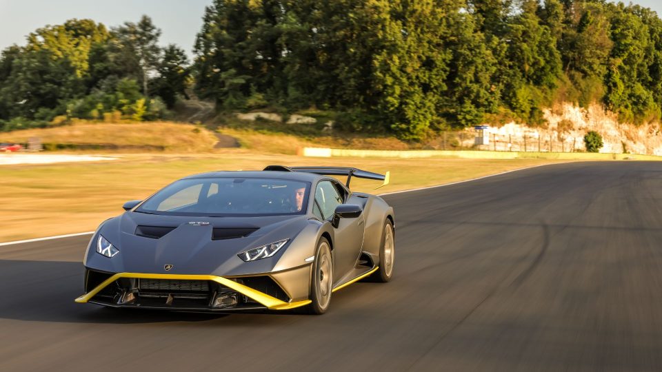Lamborghini Huracan STO