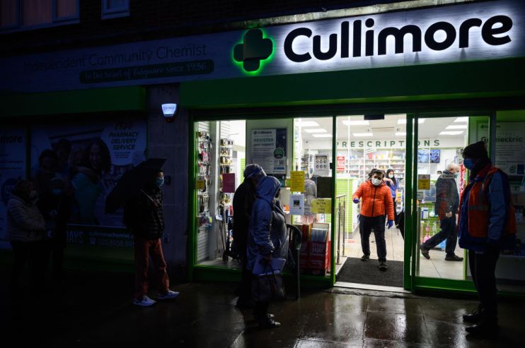 Pharmacies Join UK Vaccination Campaign
