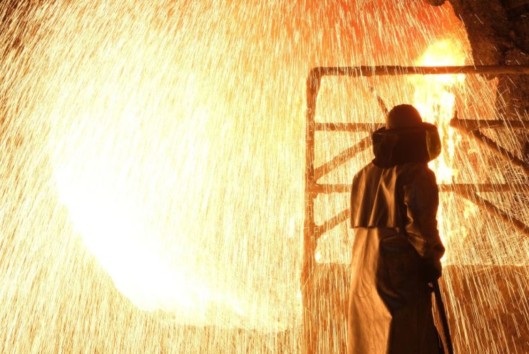 British Steel has unveiled &pound;1.25bn plans to upgrade its furnaces, but unions fear job losses